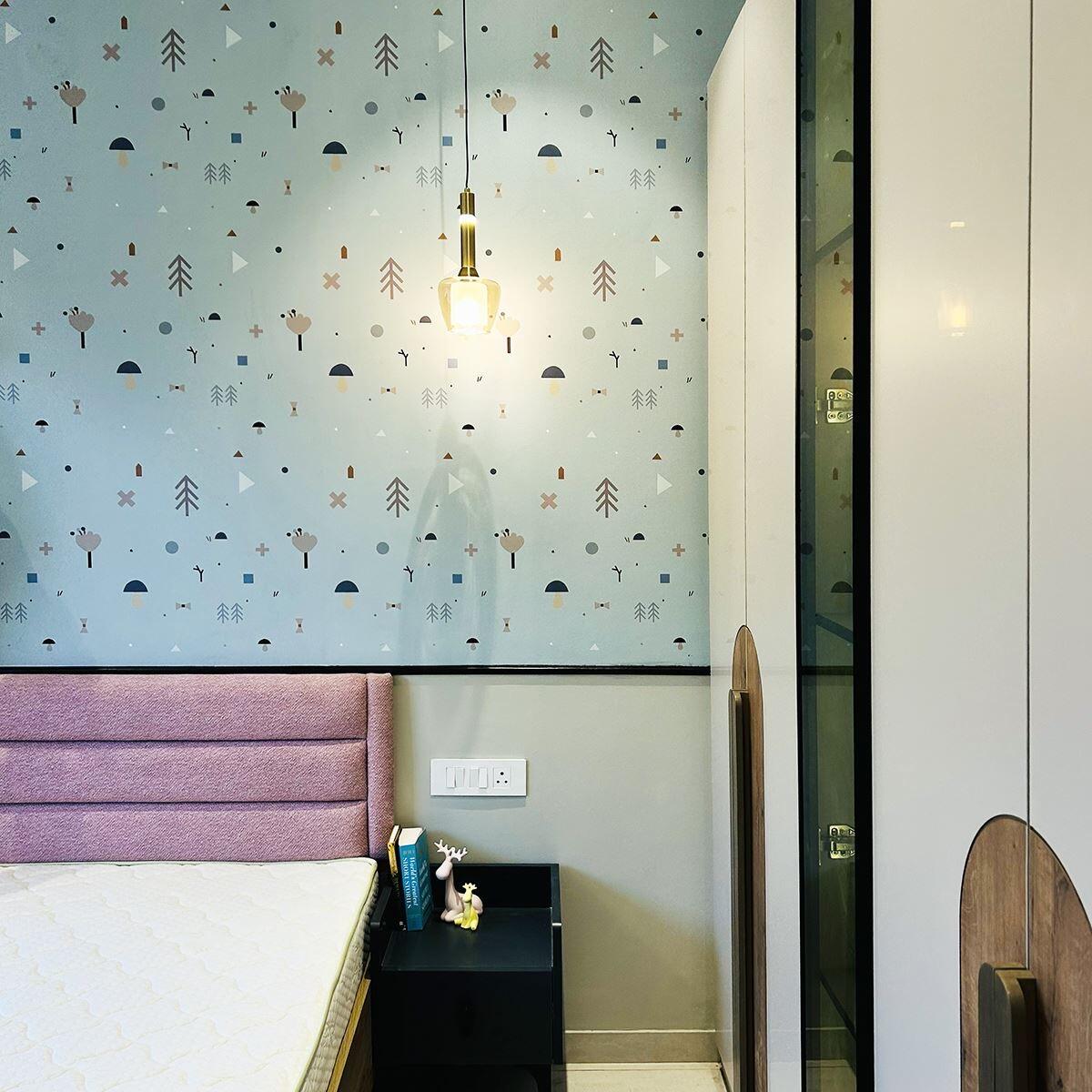 Wallpaper installation – The Wall Chronicles