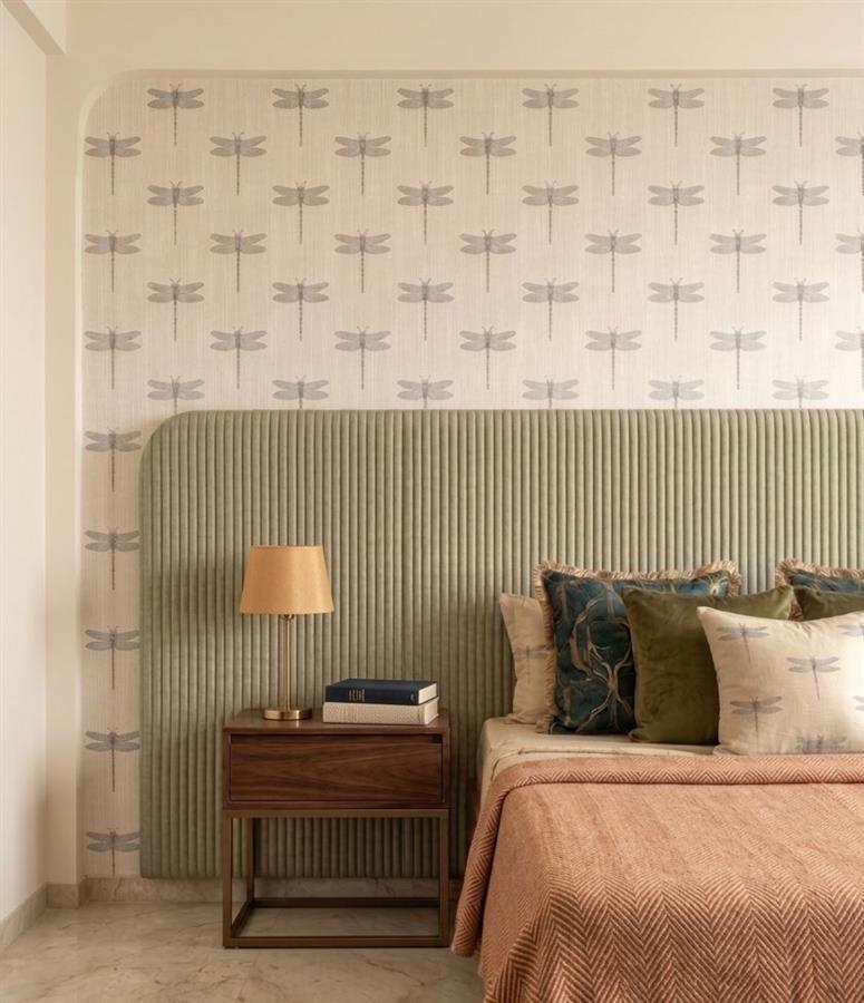 Dragonfly Lace bedroom wallpaper – The Wall Chronicles
